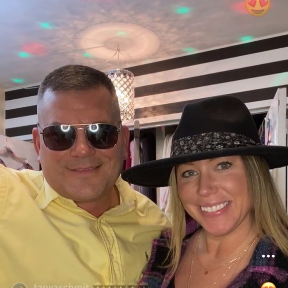 Swanky LIVE NOW! Running over 100 unlisted mediums !!! - Picture 7 of 15